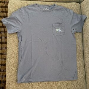 Vineyard vines tshirt